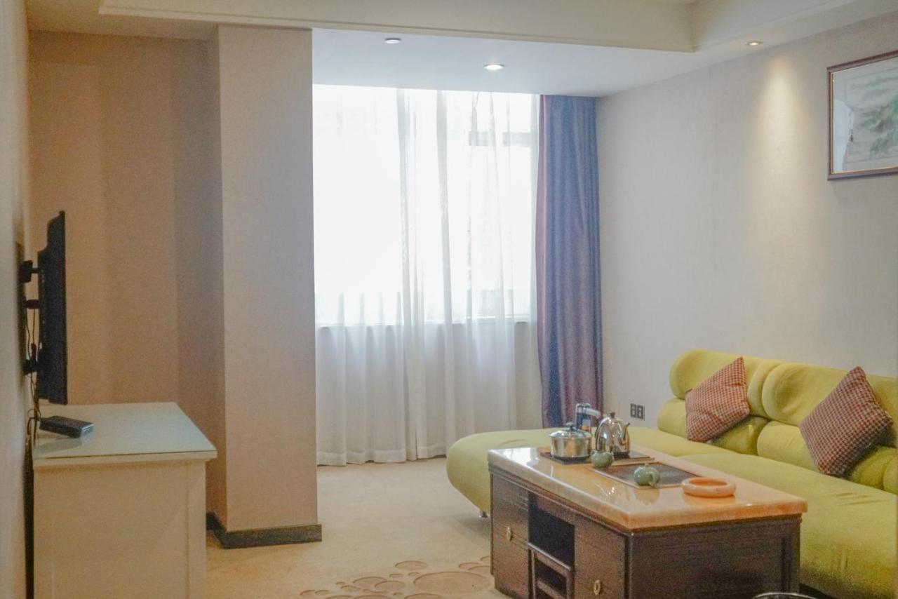 Paco Hotel Tianhe Coach Terminal Metro Satation Guangzhou-Free Shuttle Bus For Canton Fair المظهر الخارجي الصورة