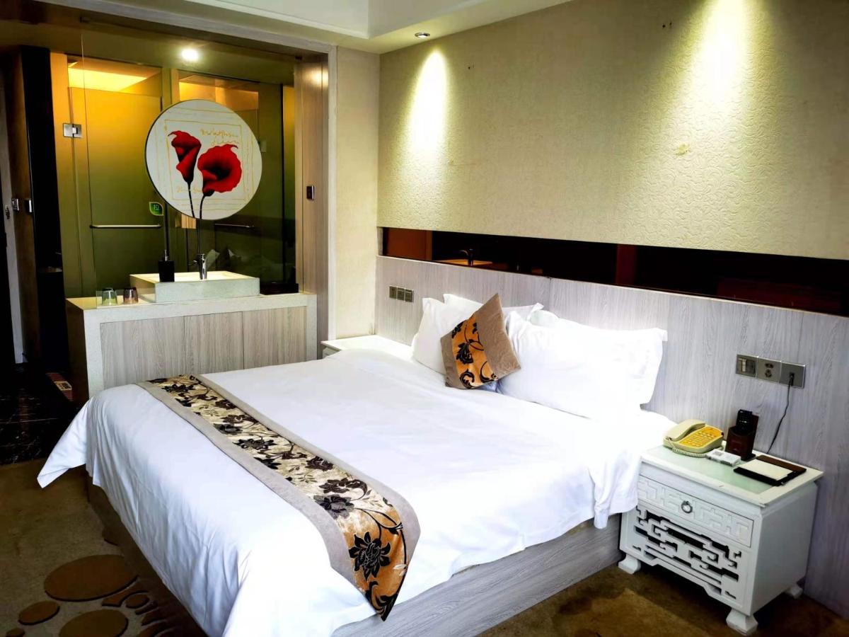 Paco Hotel Tianhe Coach Terminal Metro Satation Guangzhou-Free Shuttle Bus For Canton Fair المظهر الخارجي الصورة