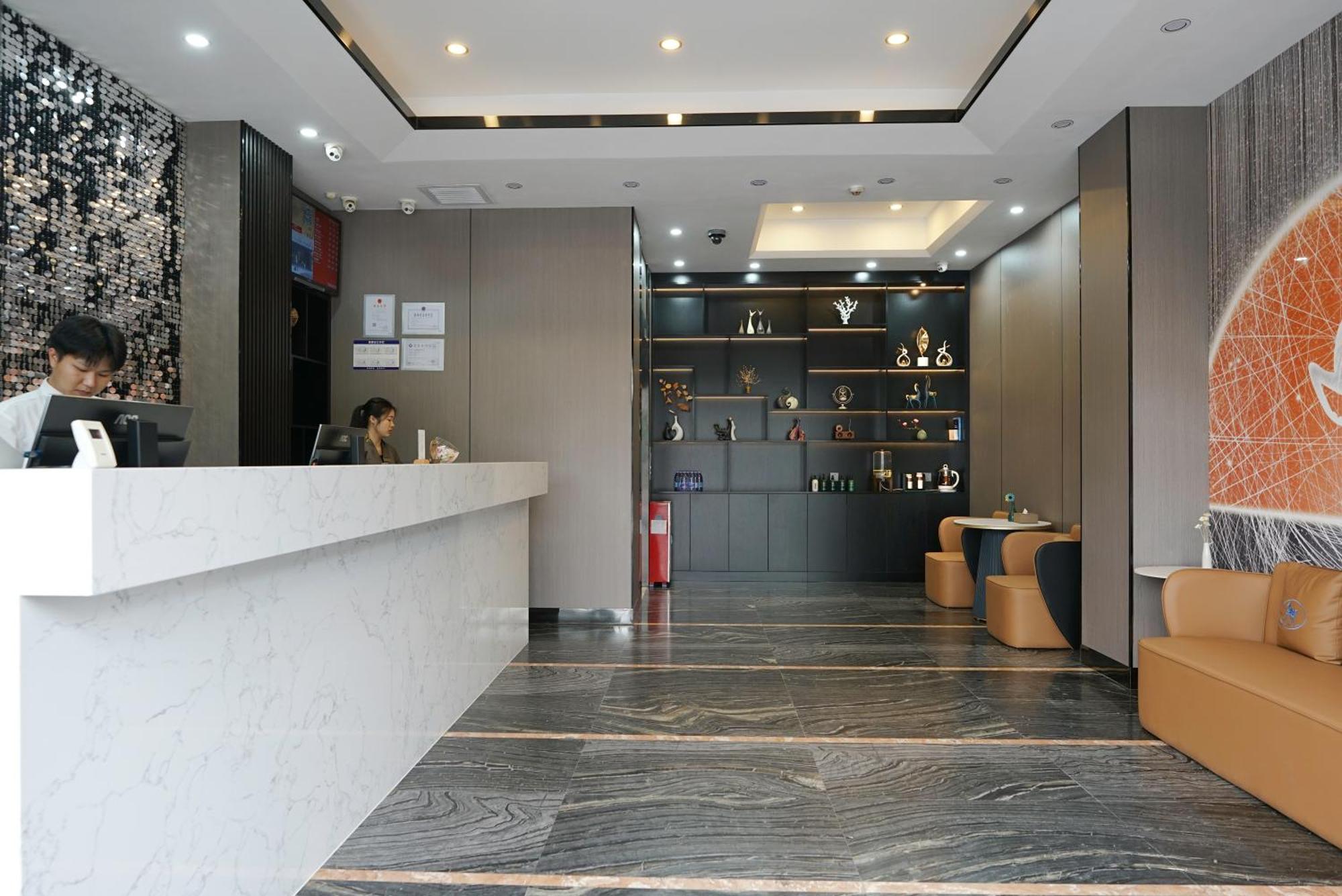 Paco Hotel Tianhe Coach Terminal Metro Satation Guangzhou-Free Shuttle Bus For Canton Fair المظهر الخارجي الصورة